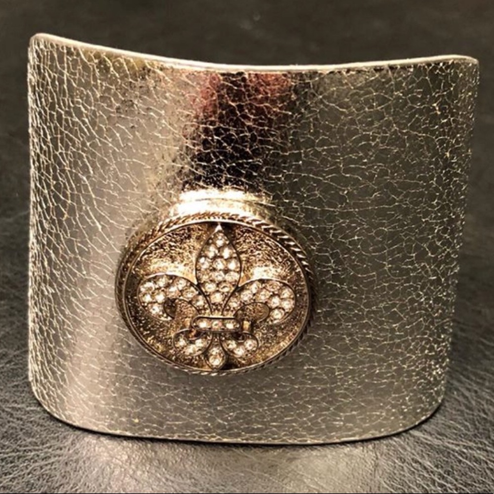 Ladies Leather Cuff Bracelet -NEW